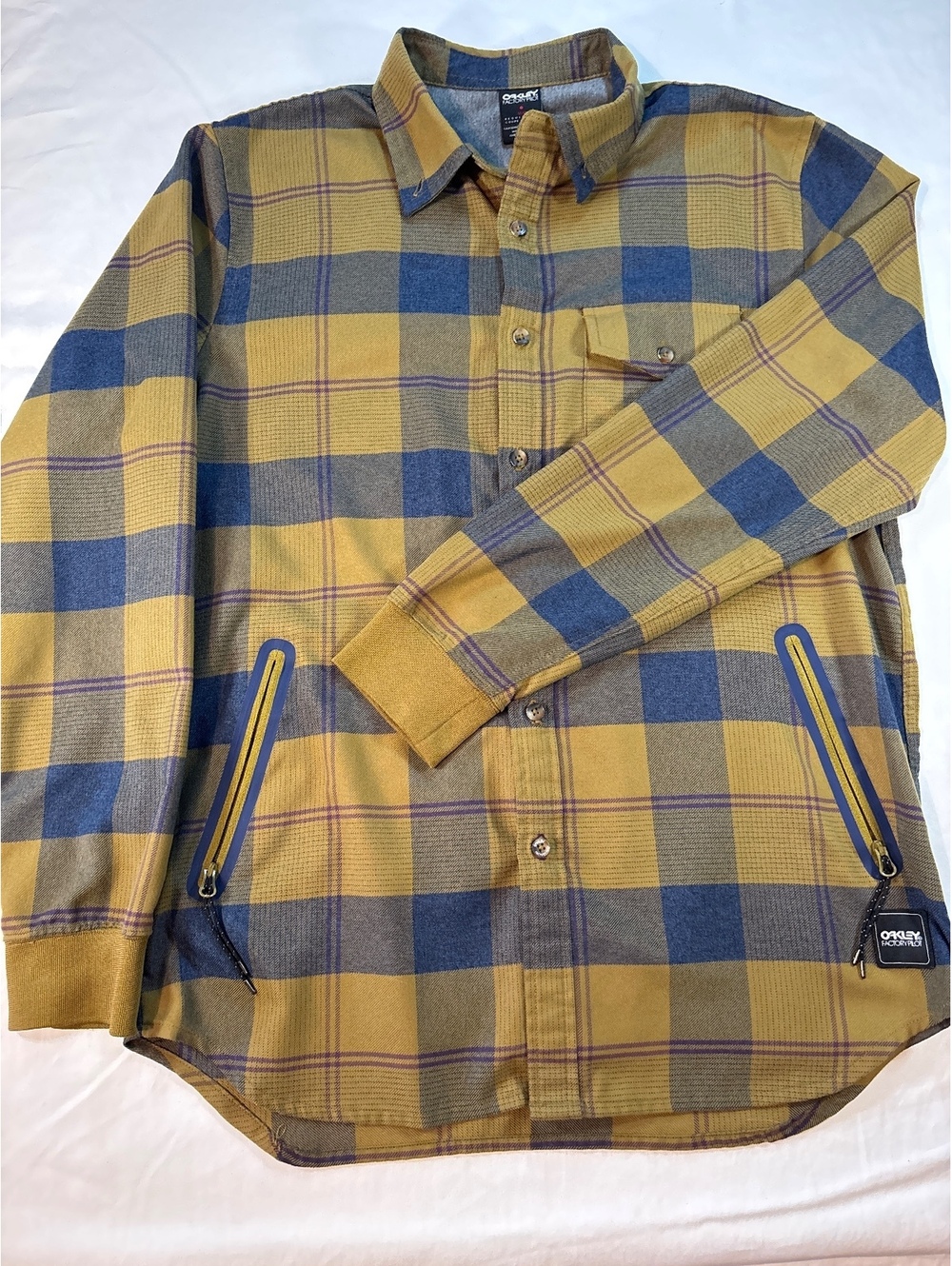 Oakley Factory Pilot Men’s M Plaid Flannel Shirt Jacket Mustard Blue Very Soft